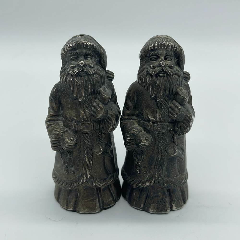 Godinger Santa Salt and Pepper Shakers